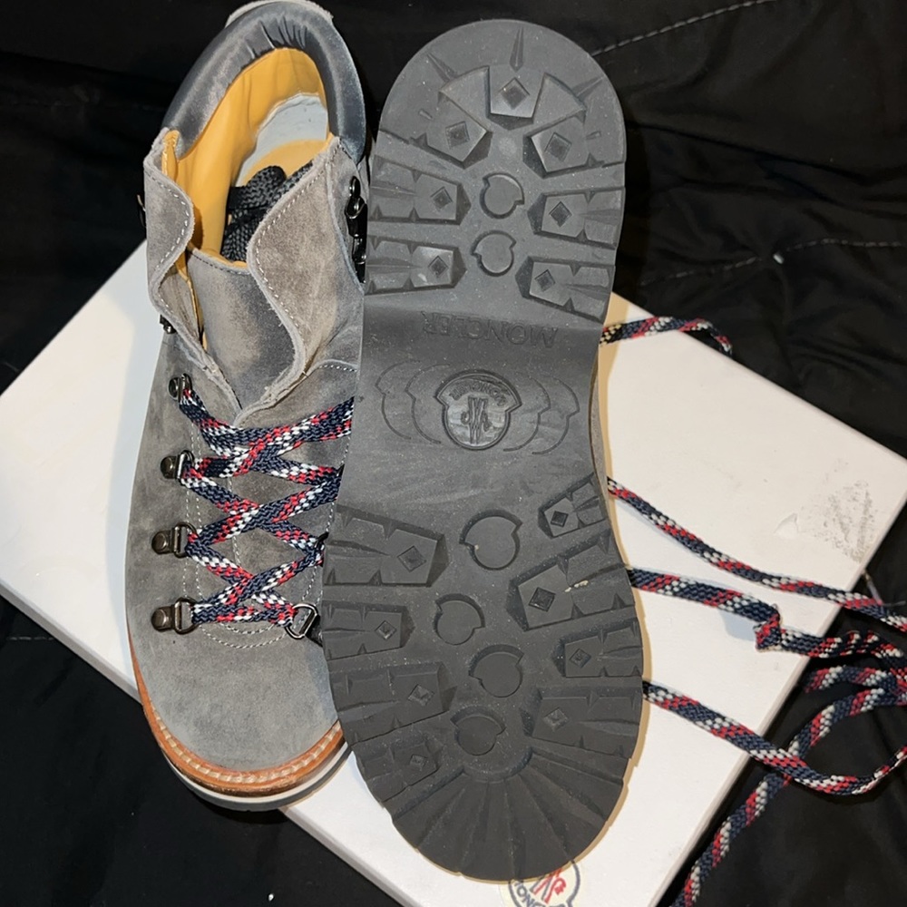 Moncler Peak Hiking boots. - Picture 4 of 7
